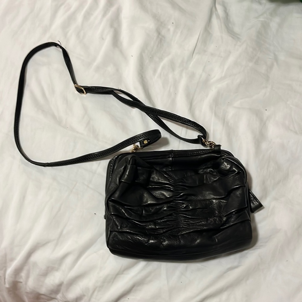 Black Leather Monserat De Lucca bag